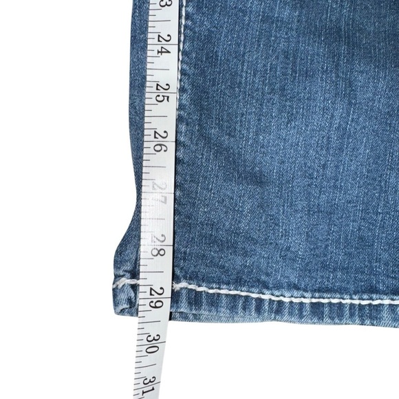 Maurice’s Women’s Sz 16 Faded Blue Destroyed Holes Straight Leg Mid Rise Denim - Picture 6 of 8